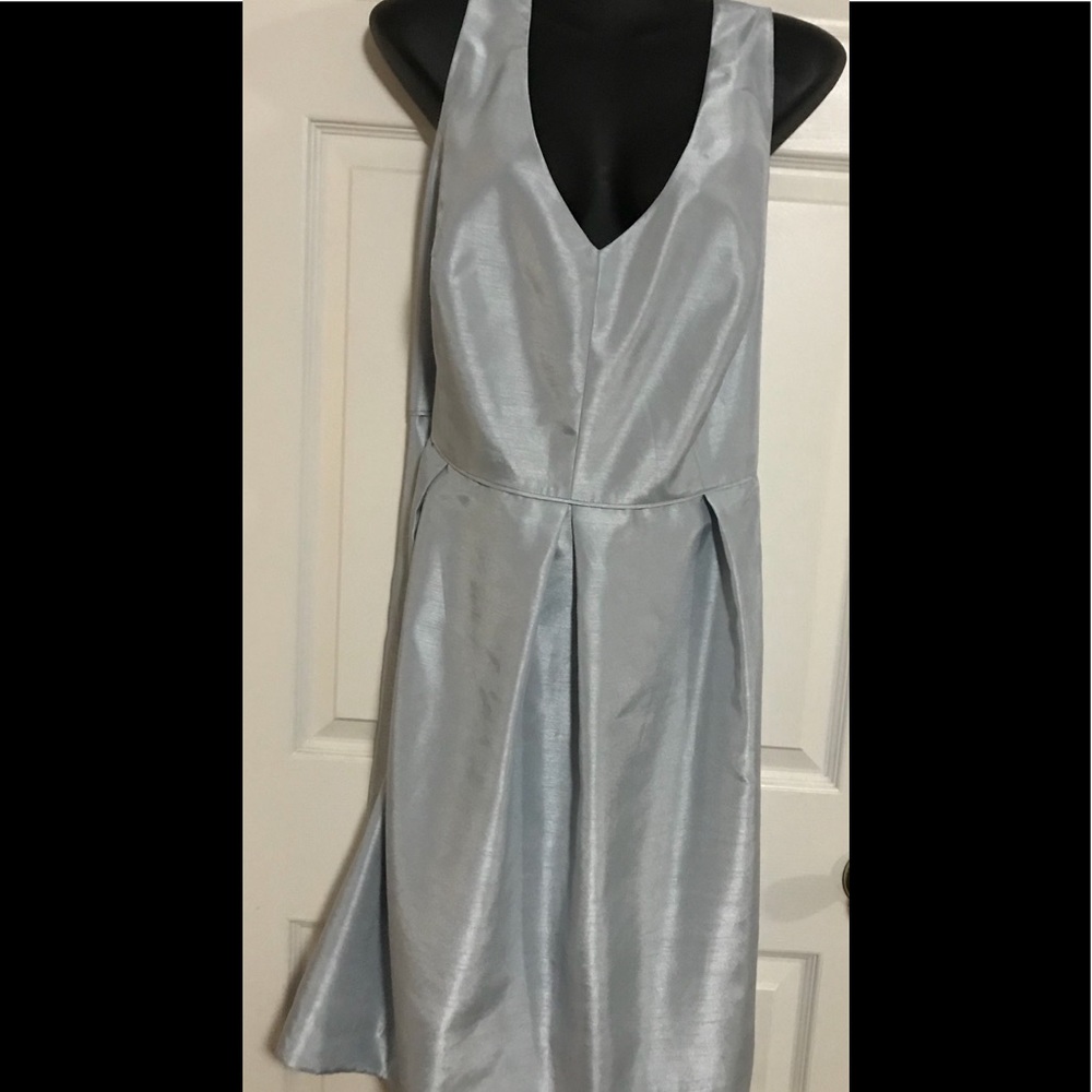 Pretty sliver blue dress with POCKETS!
